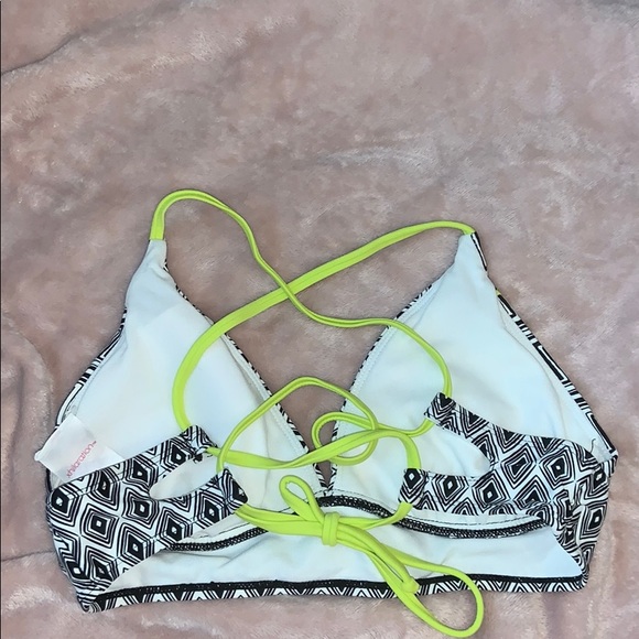 Pattern Bikini Top - Picture 2 of 2